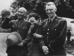 220px-Chiang_Kai_Shek_and_wife_with_Lieutenant_General_Stilwell.jpg